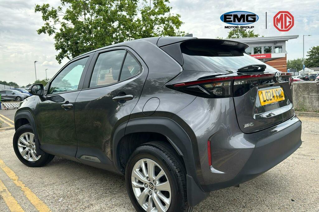 Toyota Yaris Cross 1.5 Vvt H Icon Suv Hybrid E Cvt Ss LO24VWC Grey #4