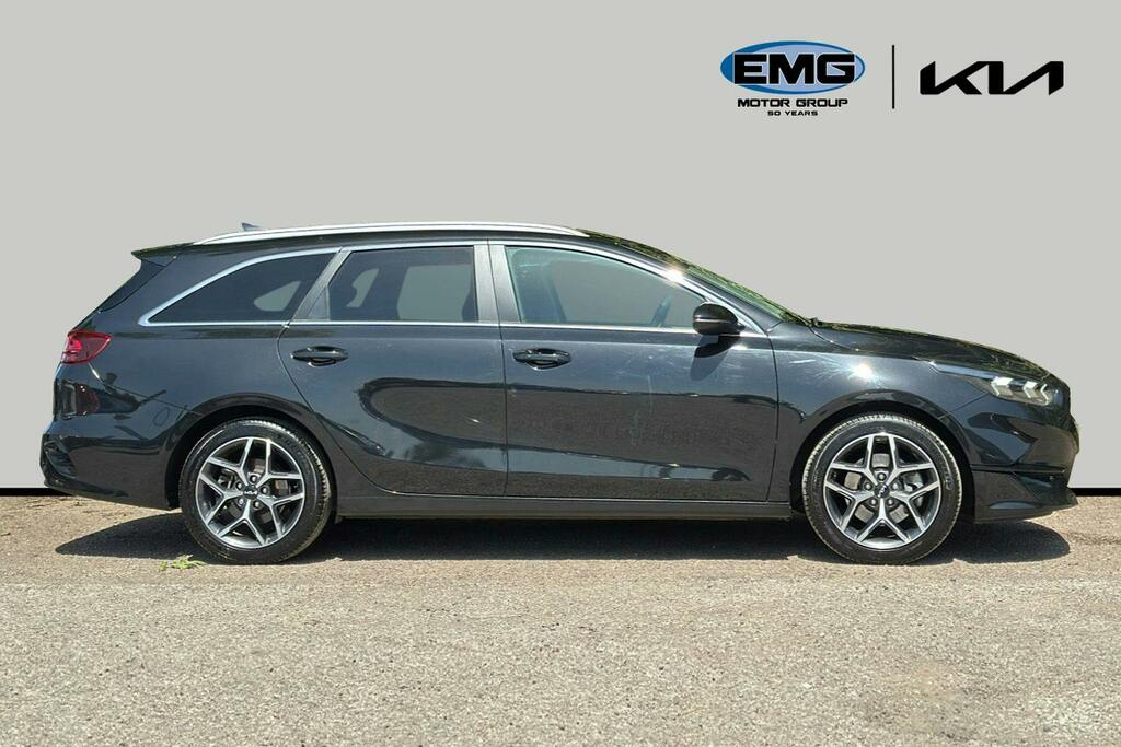 Kia Ceed 1.5 T Gdi 3 Sportswagon Ss RV25VLL Black #3