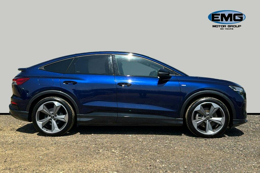Audi Q4 E Tron 40 Black Edition Sportback 82Kwh AK73XFP Blue #3