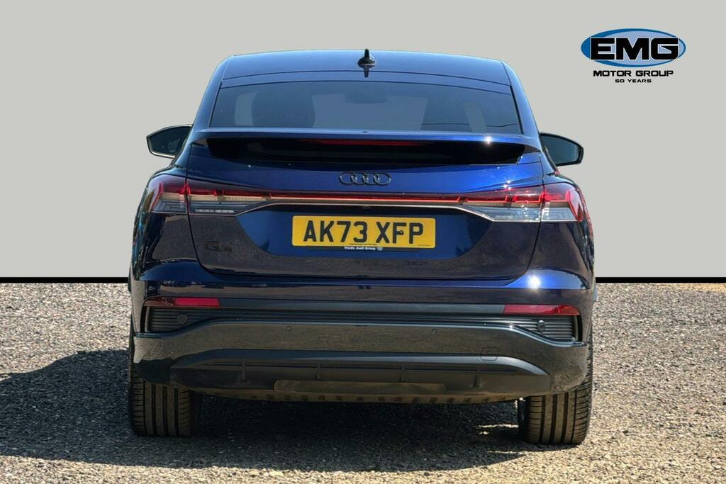 Audi Q4 E Tron 40 Black Edition Sportback 82Kwh AK73XFP Blue #5