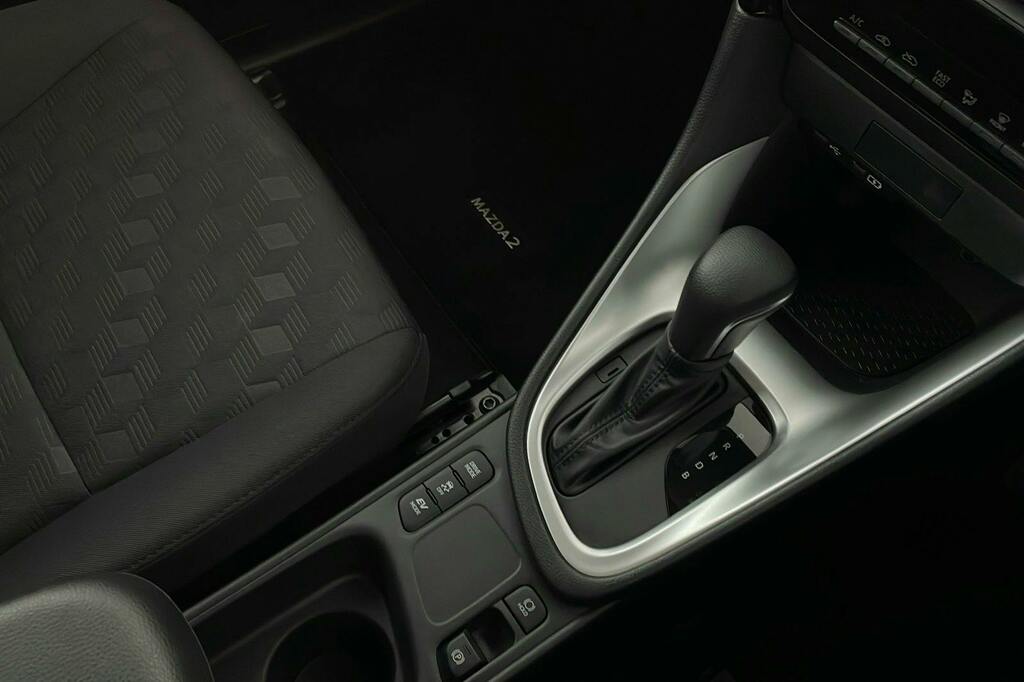 Mazda 2 1.5I Hybrid Homura Cvt Silver #10