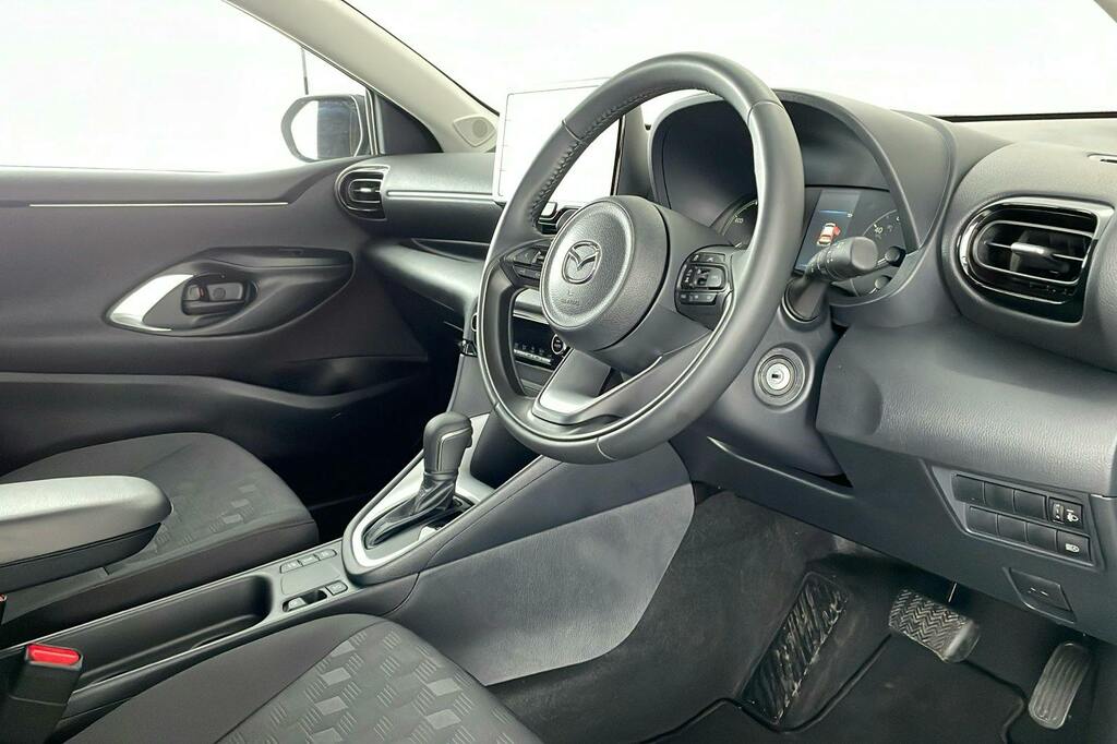 Mazda 2 1.5I Hybrid Homura Cvt Silver #20