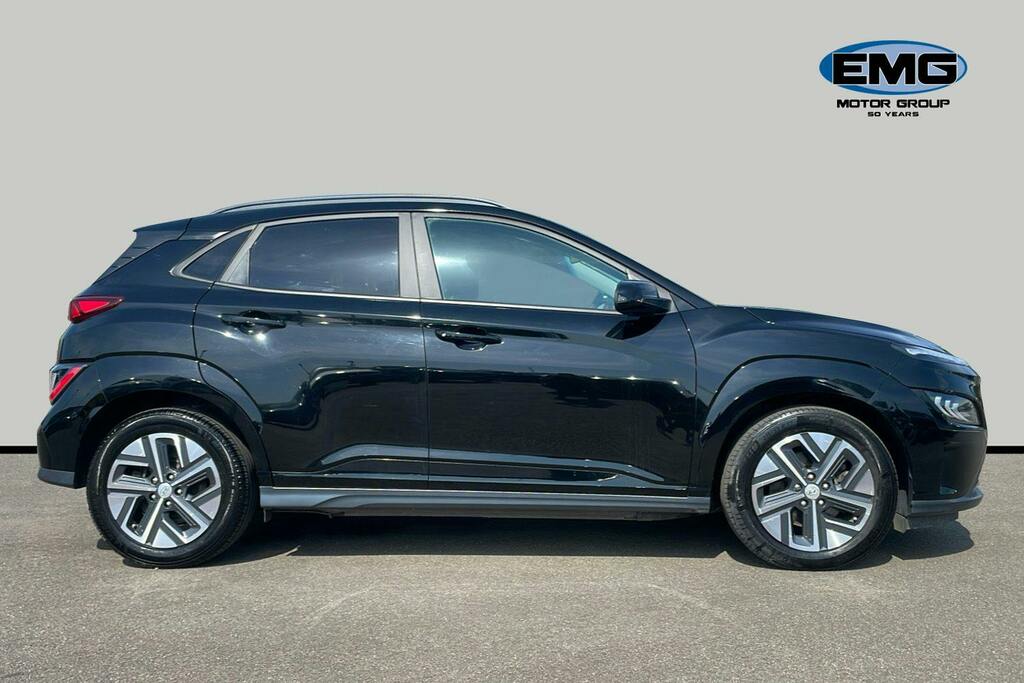 Hyundai Kona 64Kwh Premium Suv 10.5Kw Charge Black #3
