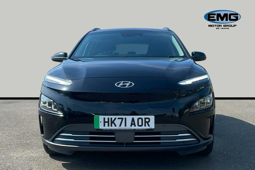Hyundai Kona 64Kwh Premium Suv 10.5Kw Charge Black #2