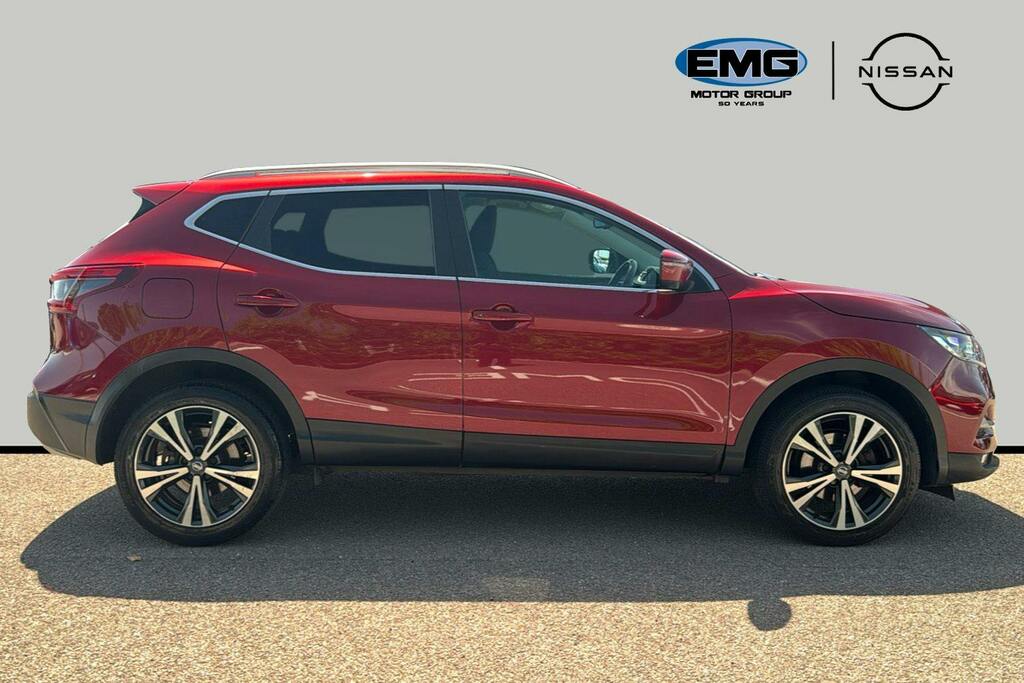 Nissan Qashqai 1.5 Dci N Connecta Suv Ss DA67HWX Red #3