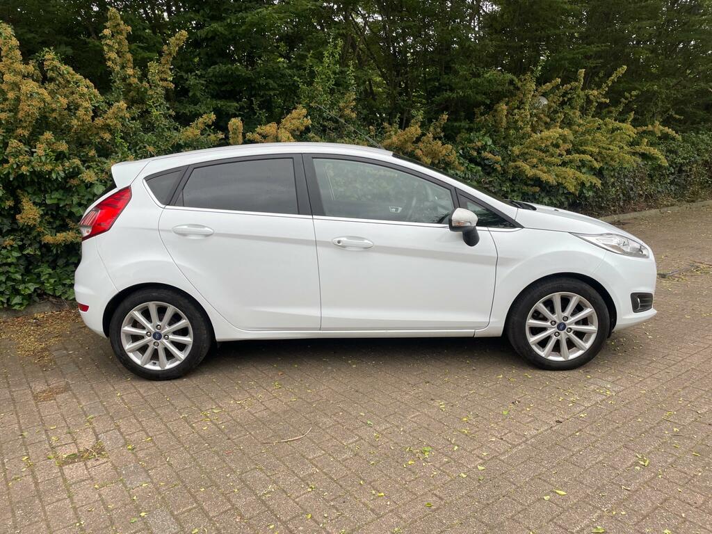 Ford Fiesta 1.0T Ecoboost Titanium Euro 6 Ss GK17VVX White #2