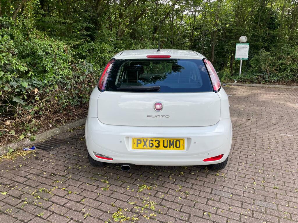Fiat Punto Hatchback White #12