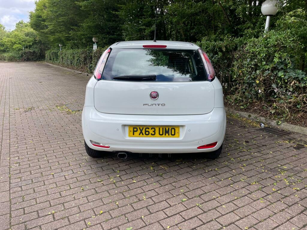 Fiat Punto Hatchback White #9