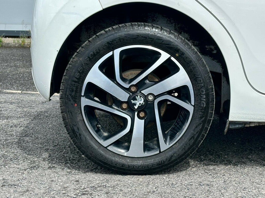 Peugeot 108 108 Active Black #15