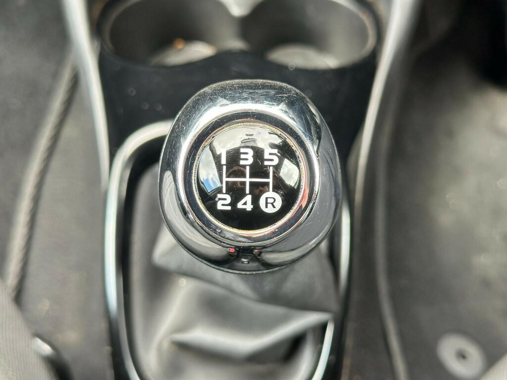 Peugeot 108 108 Active Black #32