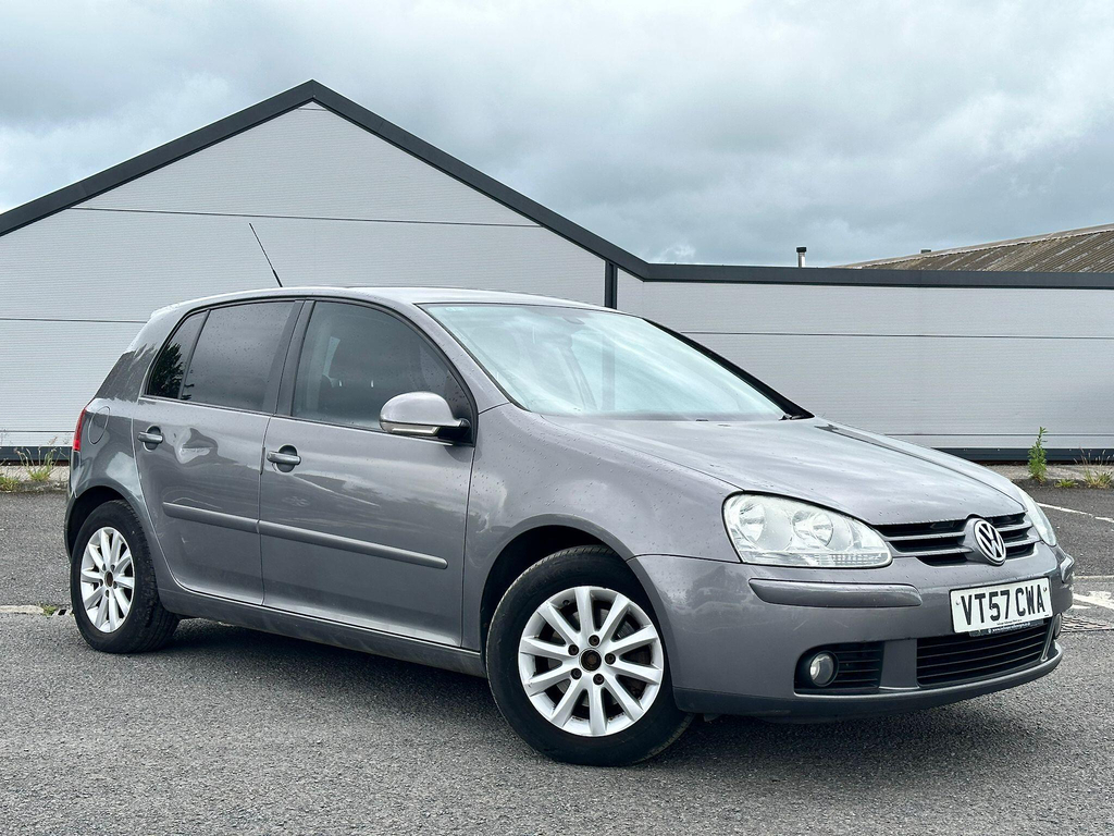 Volkswagen Golf 1.9 Tdi Match Dsg #4