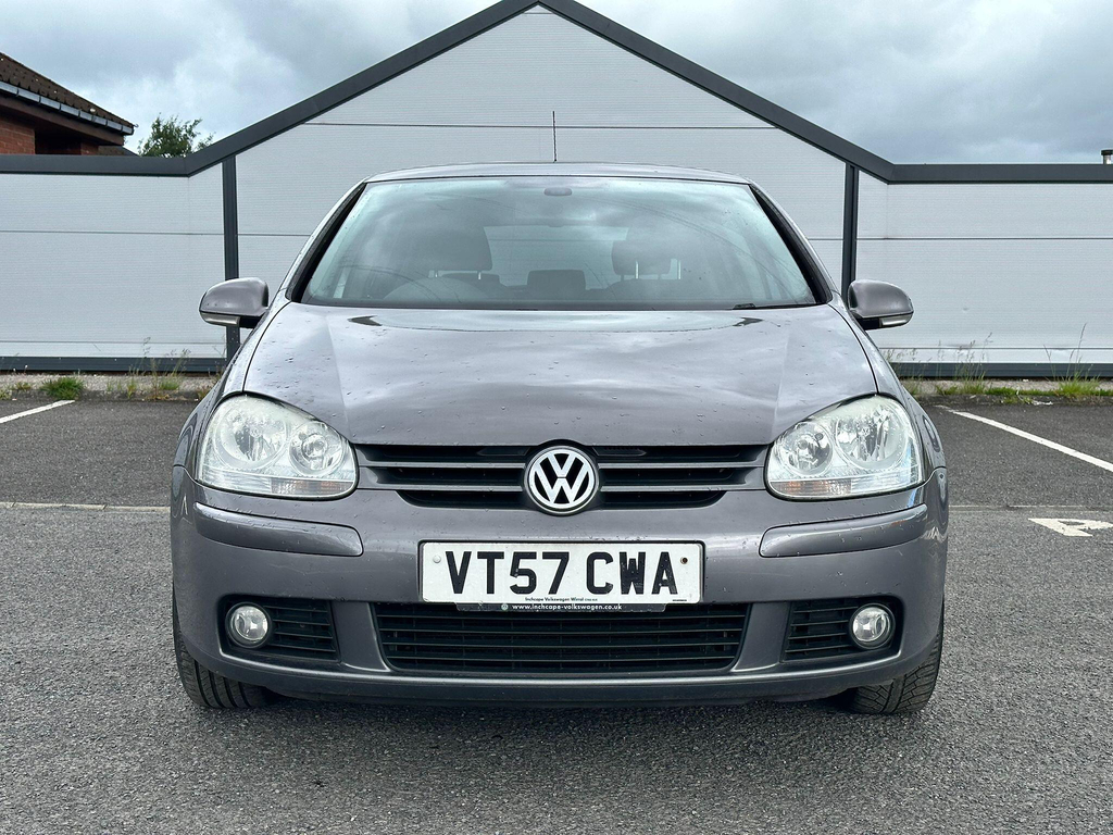 Volkswagen Golf 1.9 Tdi Match Dsg #2