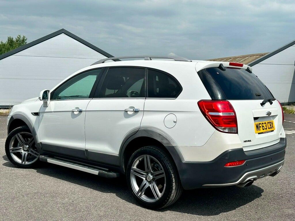 Chevrolet Captiva 2.2 Vcdi Ltz 4Wd Euro 5 Ss 7 Seats White #4