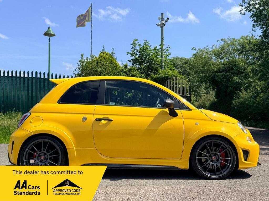Abarth 695 Biposto Record Yellow #4