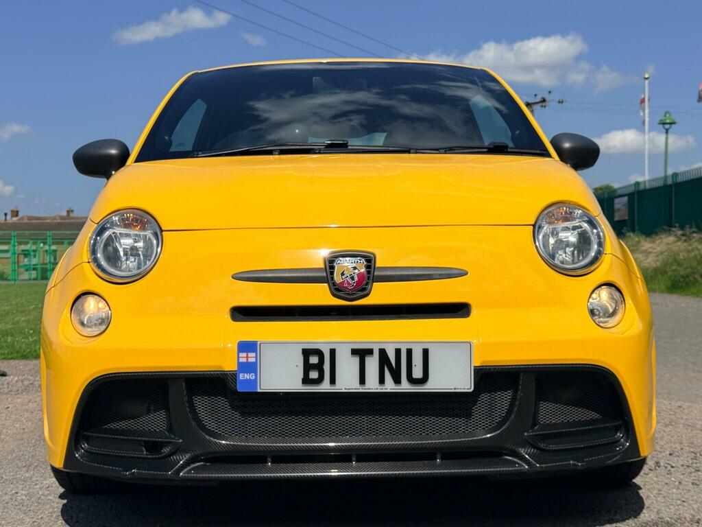 Abarth 695 Biposto Record Yellow #2