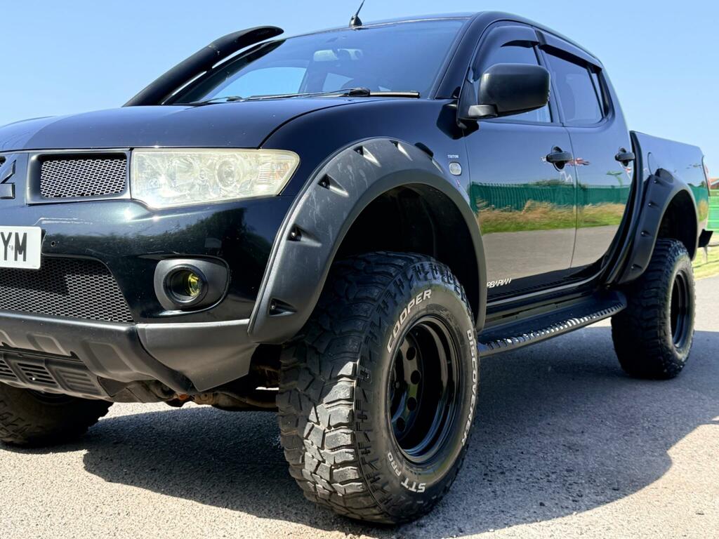 Mitsubishi L200 Di-d Barbarian Pickup Double Blue #16
