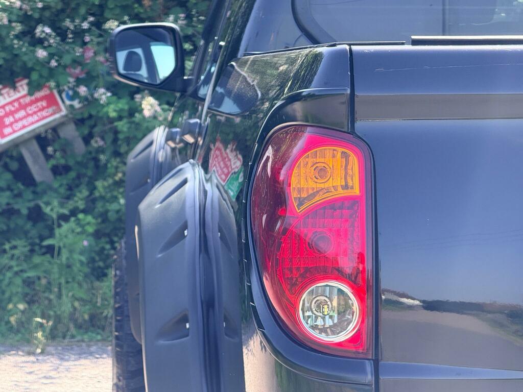 Mitsubishi L200 Di-d Barbarian Pickup Double Blue #19
