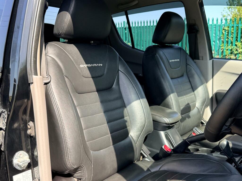 Mitsubishi L200 Di-d Barbarian Pickup Double Blue #31