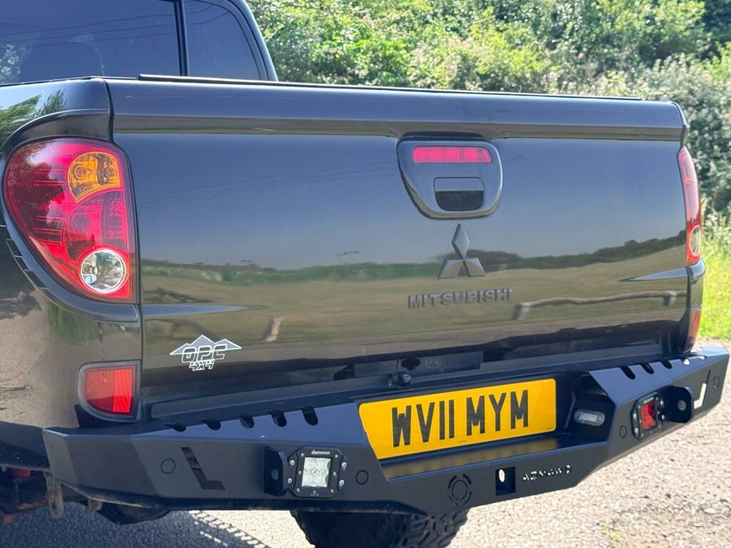 Mitsubishi L200 Di-d Barbarian Pickup Double Blue #20