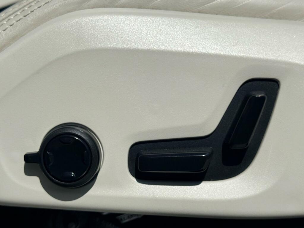 Volvo XC90 T5 2.0 Momentum Awd #44