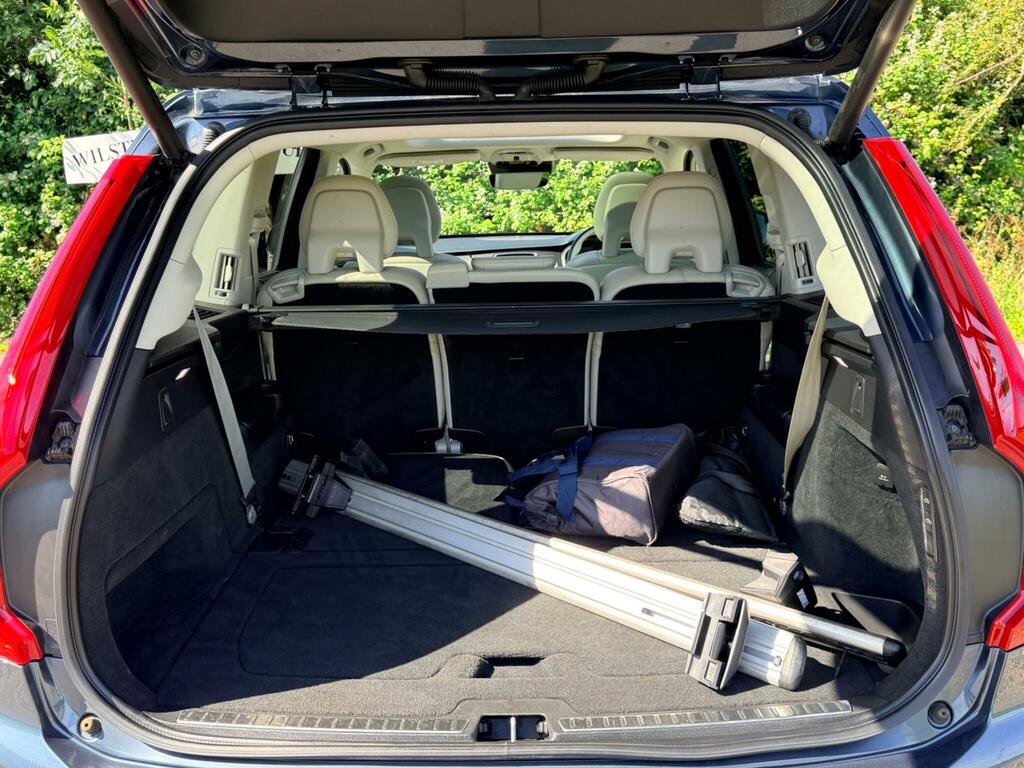 Volvo XC90 T5 2.0 Momentum Awd #36