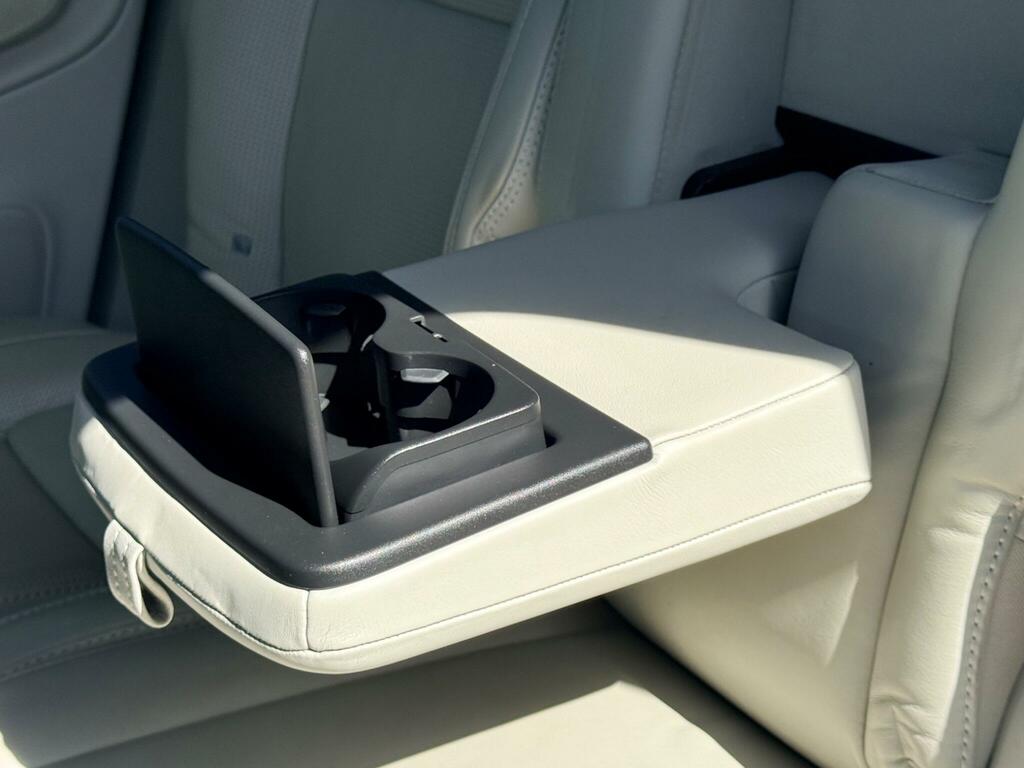 Volvo XC90 T5 2.0 Momentum Awd #42