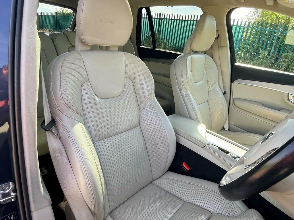 Volvo XC90 T5 2.0 Momentum Awd #32