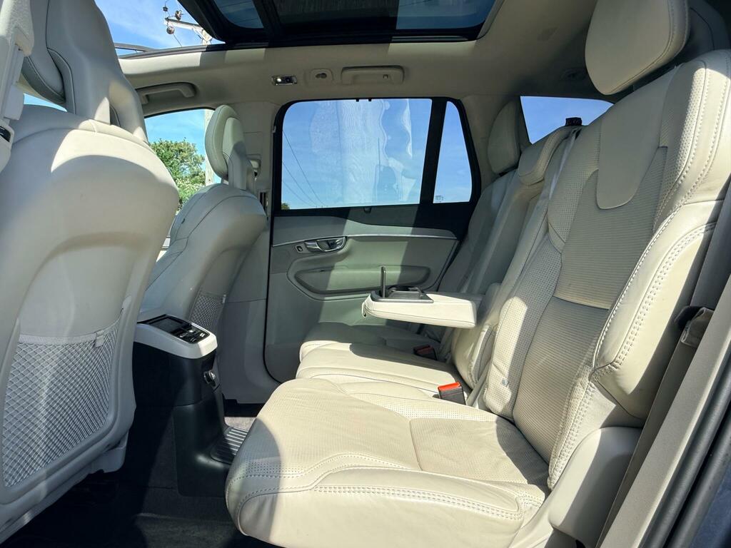 Volvo XC90 T5 2.0 Momentum Awd #43