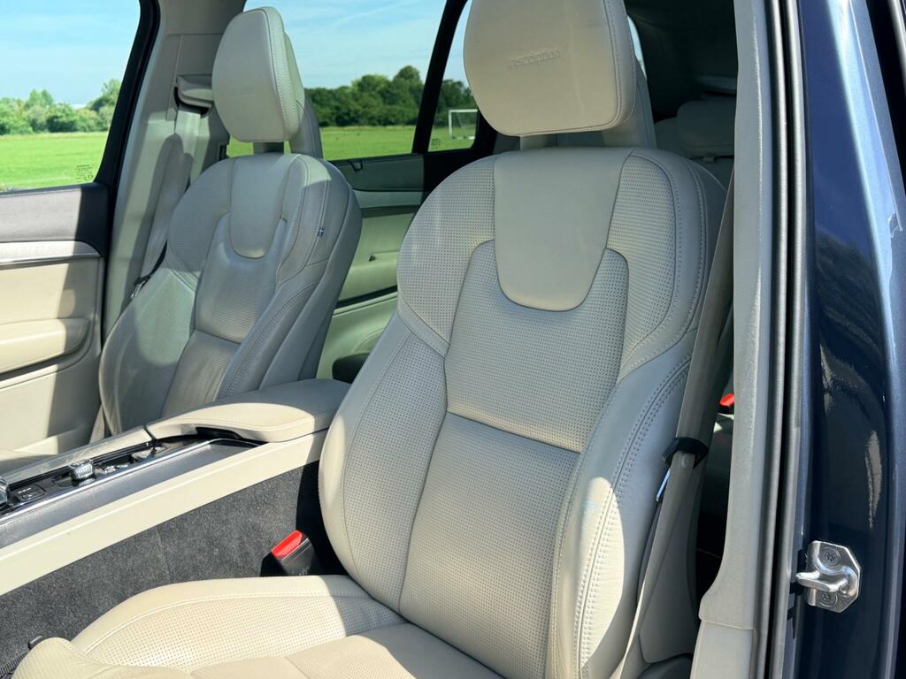 Volvo XC90 T5 2.0 Momentum Awd #45