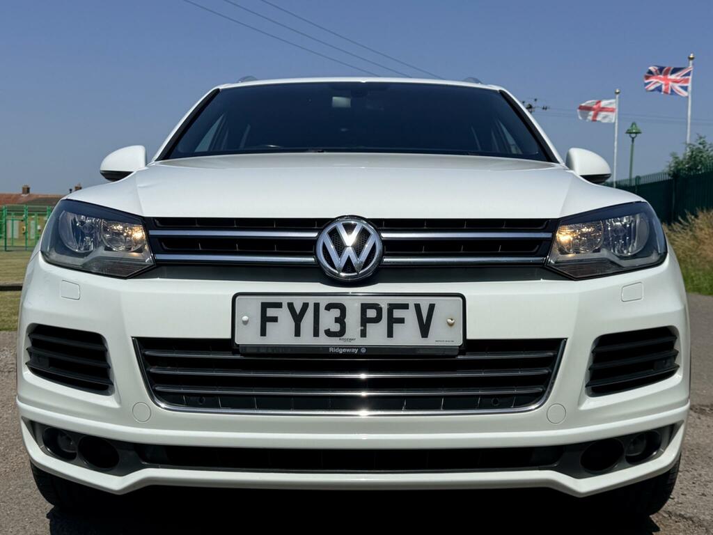 Volkswagen Touareg 3.0 Tdi V6 Bluemotion Tech Altitude Tiptronic 4Wd FY13PFV White #2