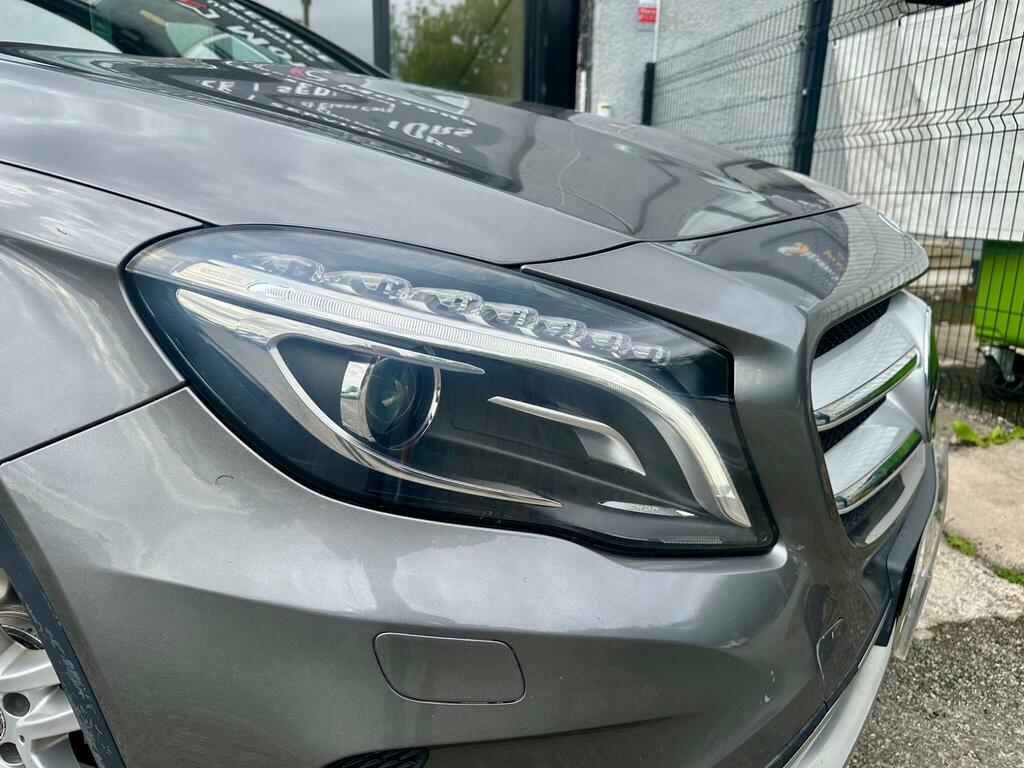 Mercedes-Benz GLA Class Red #33