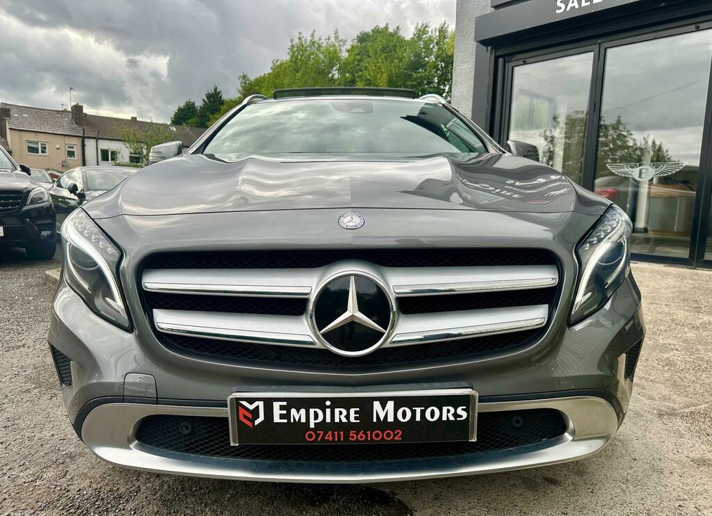 Mercedes-Benz GLA Class Red #7