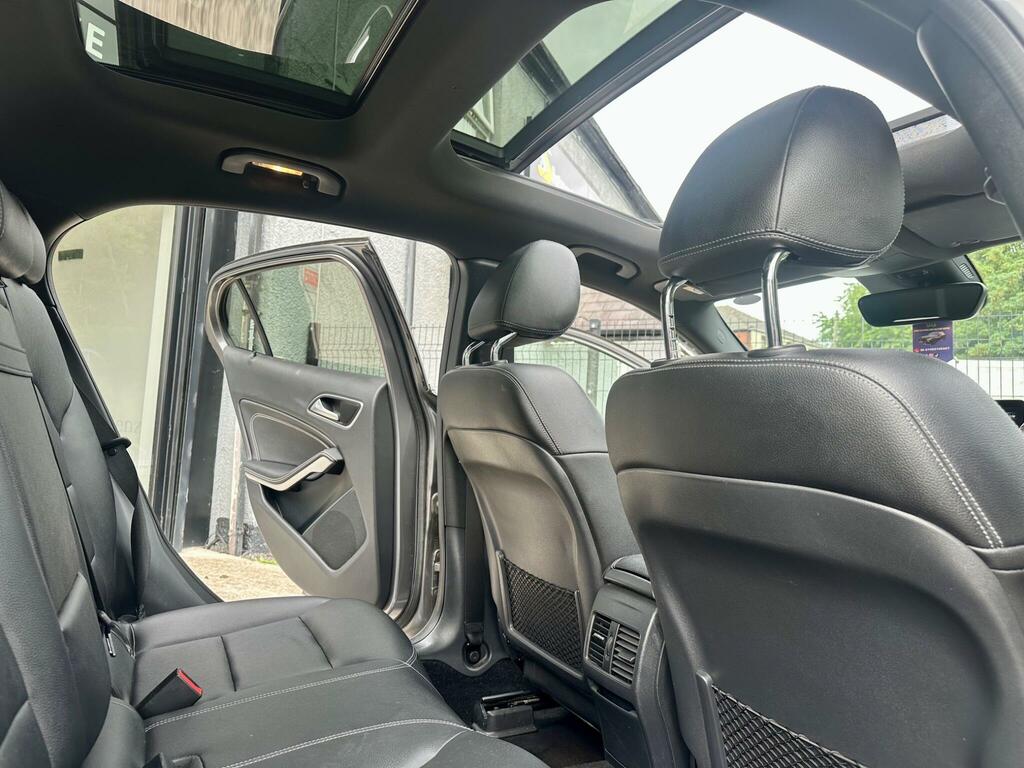 Mercedes-Benz GLA Class Red #18