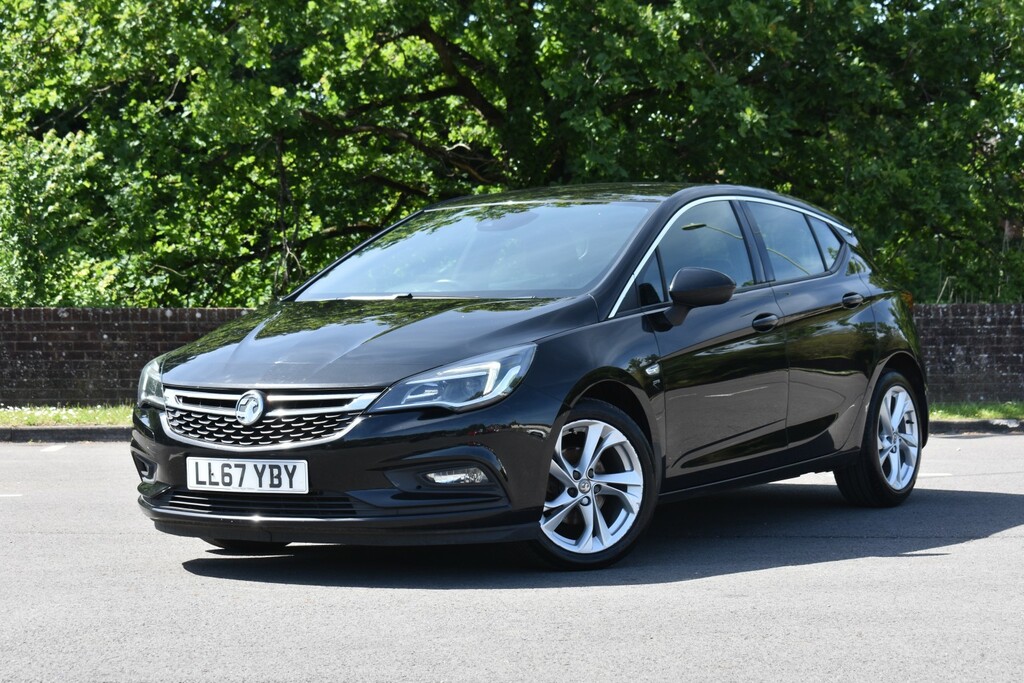 Vauxhall Astra Hatchback 1.4 I Turbo Sri Nav 201767 Black