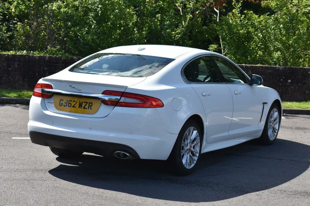 Jaguar XF Saloon 2.2 D Sport 201262 White #3