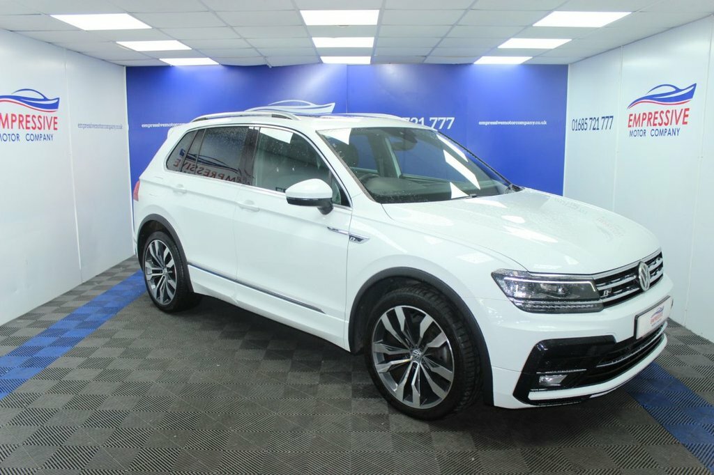Volkswagen Tiguan 2L R-line CE67GUU White #2