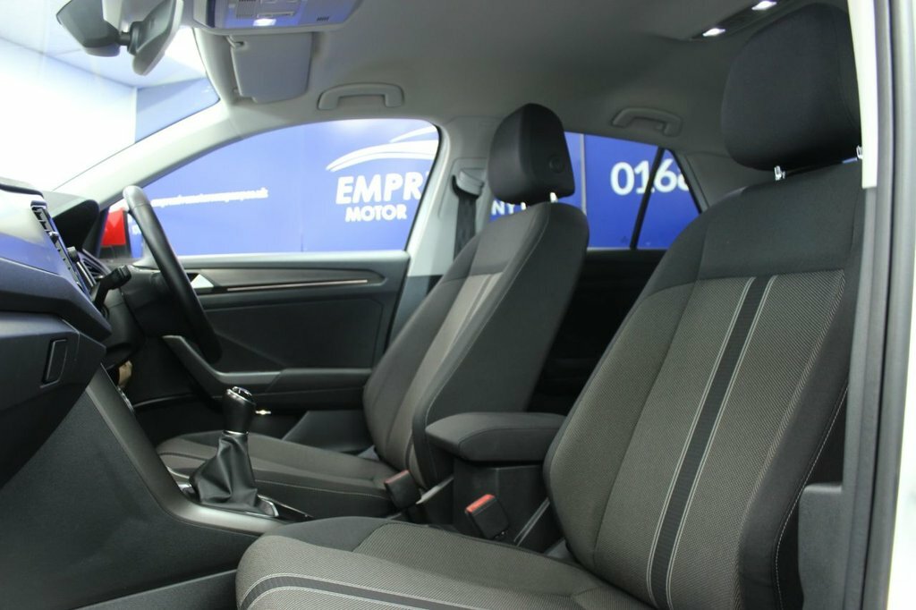 Volkswagen T-Roc 1L Design HG18CHN White #6
