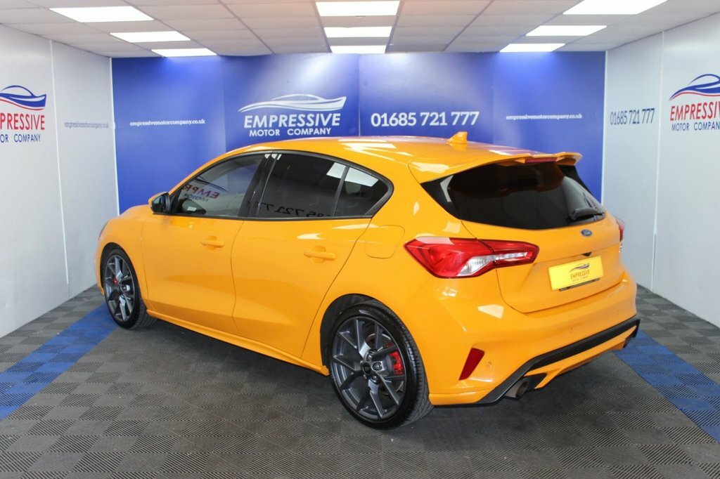 Ford Focus 2.3L St Orange #2