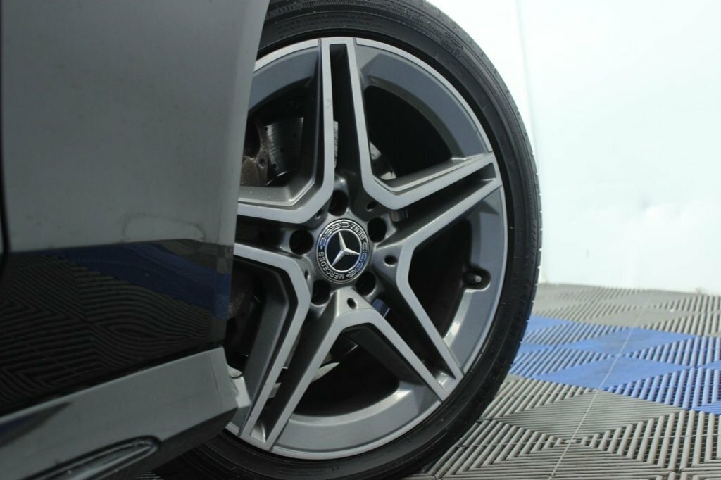 Mercedes-Benz C Class 2L Amg Line KU19TMX Black #2