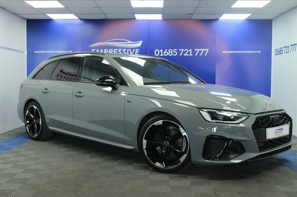 Audi A4 Avant 2L Black Edition Grey