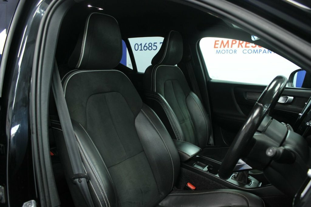 Volvo XC40 2L R-design Black #5