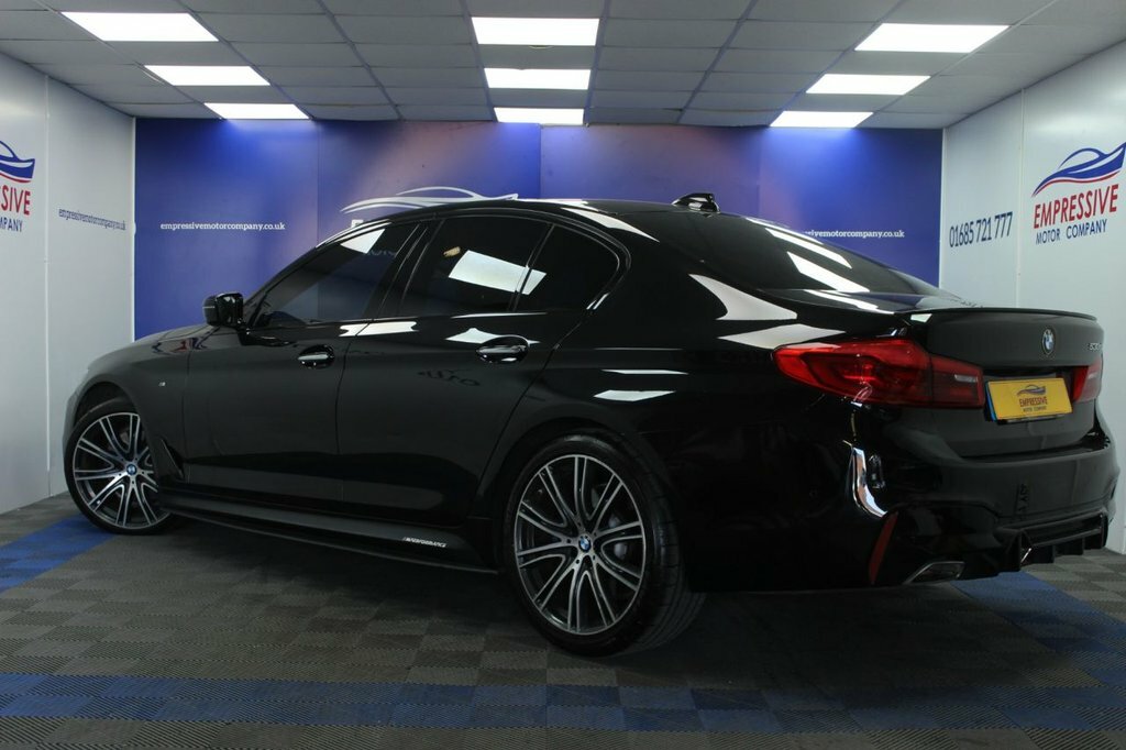 BMW 5 Series 3L M Sport Black #3