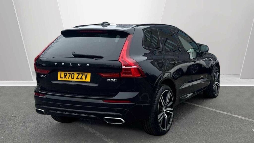 Volvo XC60 B5 Awd R-design Black #2
