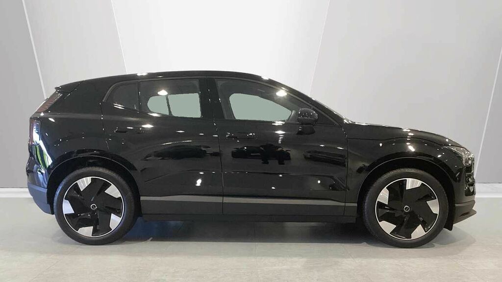 Volvo EX30 Core, Single Motor Extended Range, LR26GCF Black #3