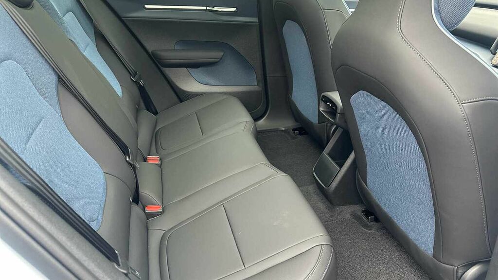 Volvo EX30 Ultra, Twin Motor Performance, LR26FYJ Blue #6