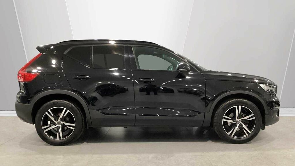 Volvo XC40 T3 R-design Black #3