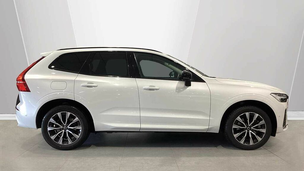 Volvo XC60 Plus, B4 Mild Hybrid, Dark HK72JZX White #3