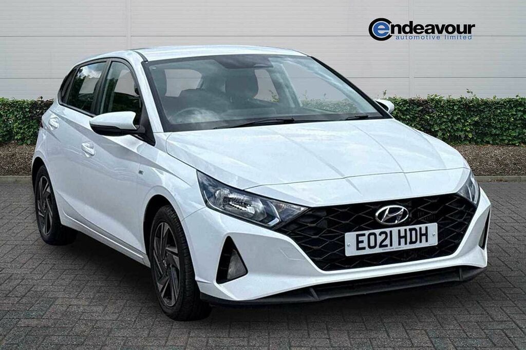 Hyundai I20 1.0T Gdi 48V Mhd Se Connect White