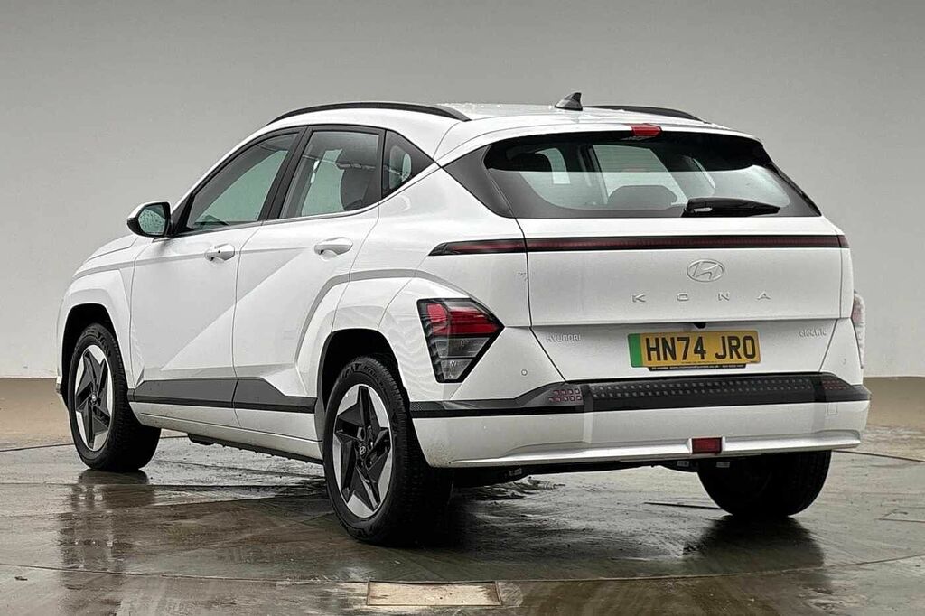 Hyundai Kona 160Kw Advance 65Kwh HN74JRO White #3