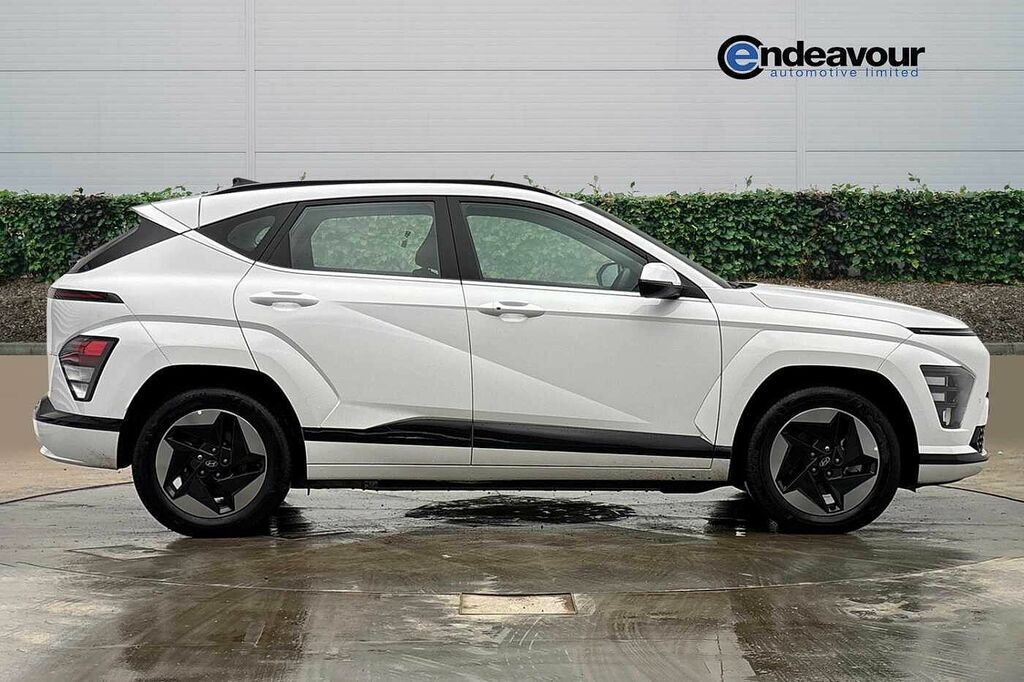 Hyundai Kona 160Kw Advance 65Kwh HN74JRO White #4